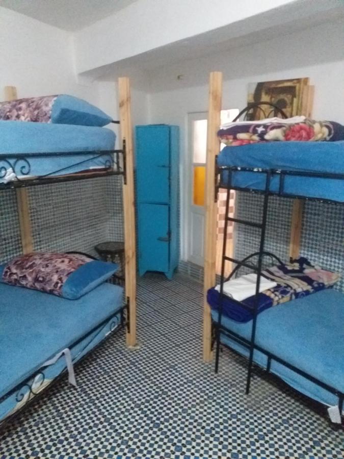 Hostal White And Blue *