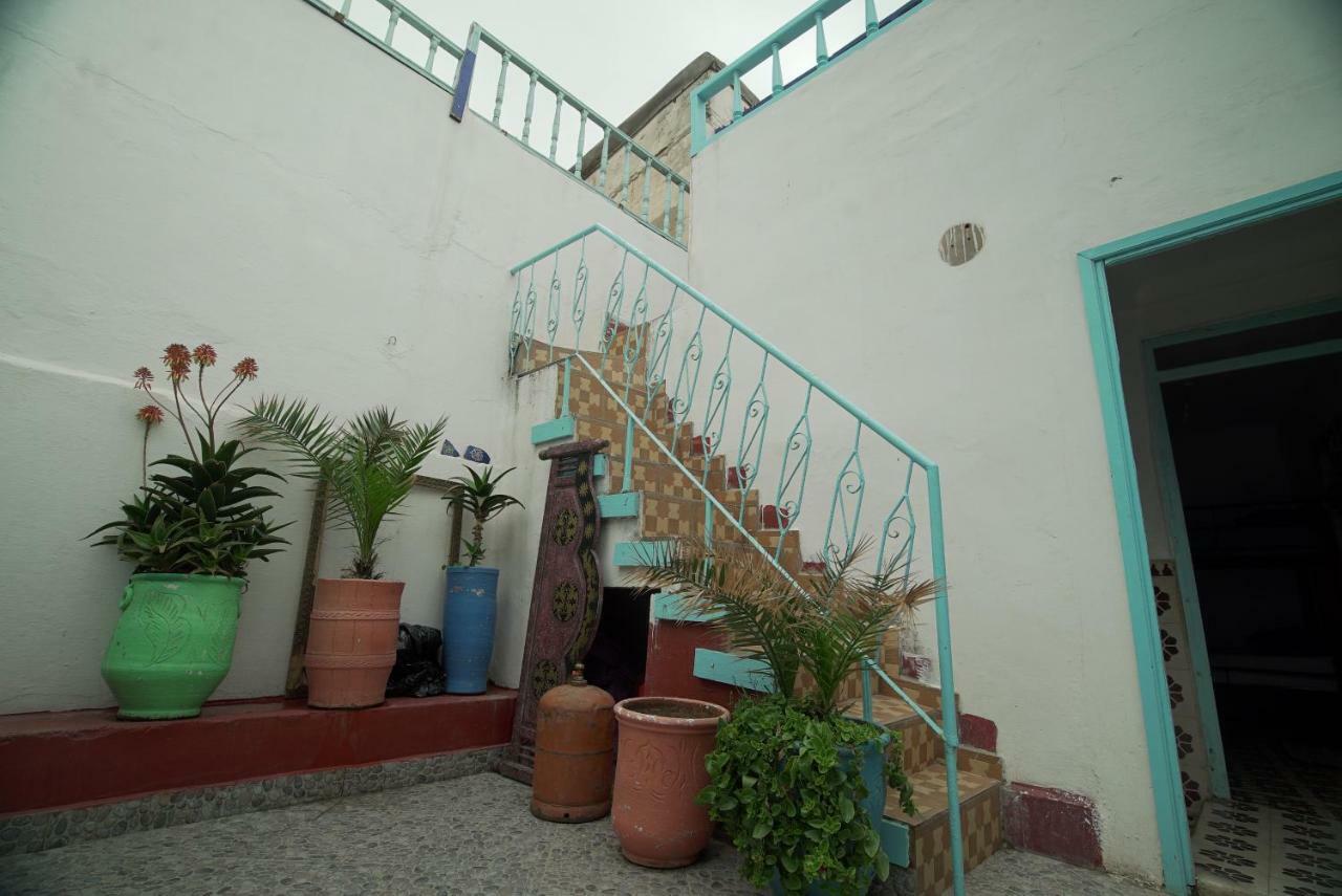 White And Blue Hostel *