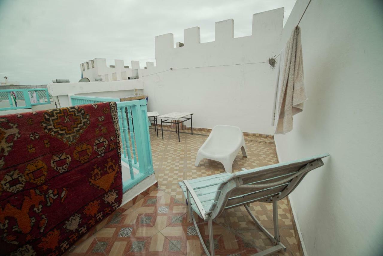 Hostel White And Blue